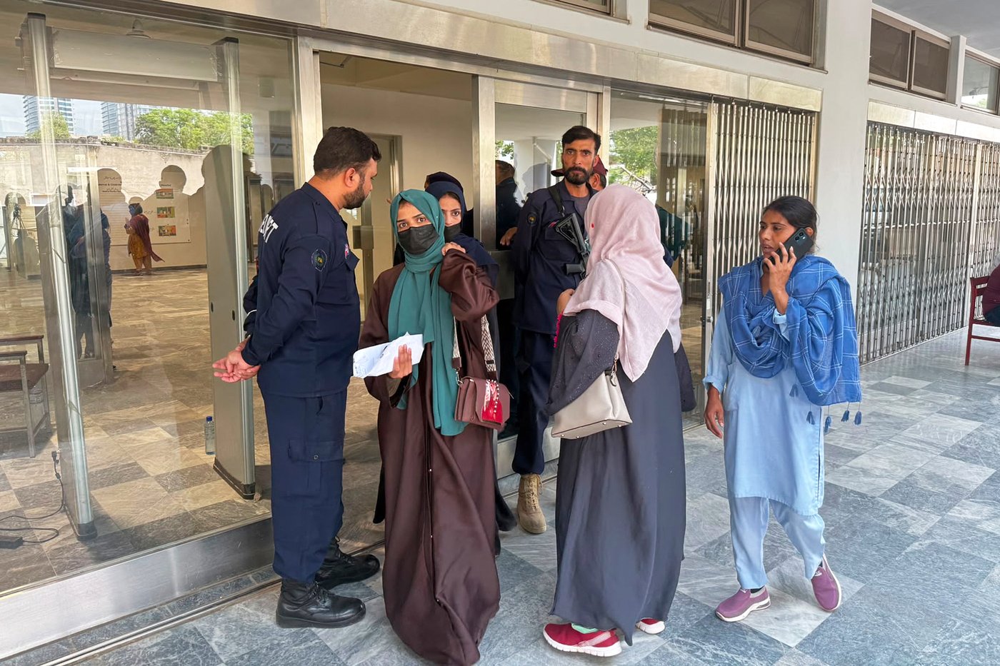 8 officials suspended after probe into Pakistan hospital fire that killed 14 newborns | iNFOnews.ca 8 officials suspended after probe into Pakistan hospital fire that killed 14 newborns | iNFOnews.ca