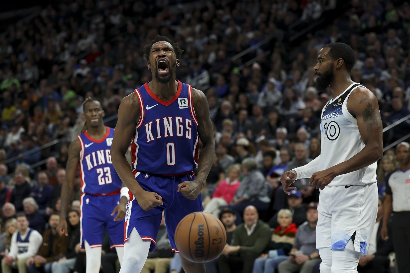 Monk and Fox take over late to lead the Kings past the Timberwolves 115-104 | iNFOnews.ca
