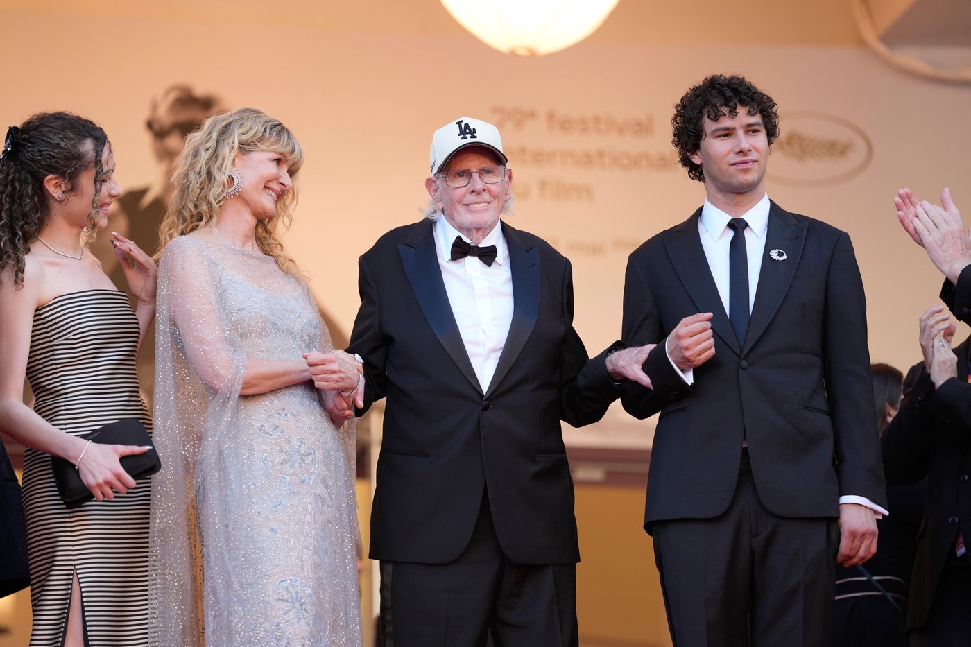 Bruce Dern takes a bow at the Cannes Film Festival with a new documentary on his life | iNFOnews.ca