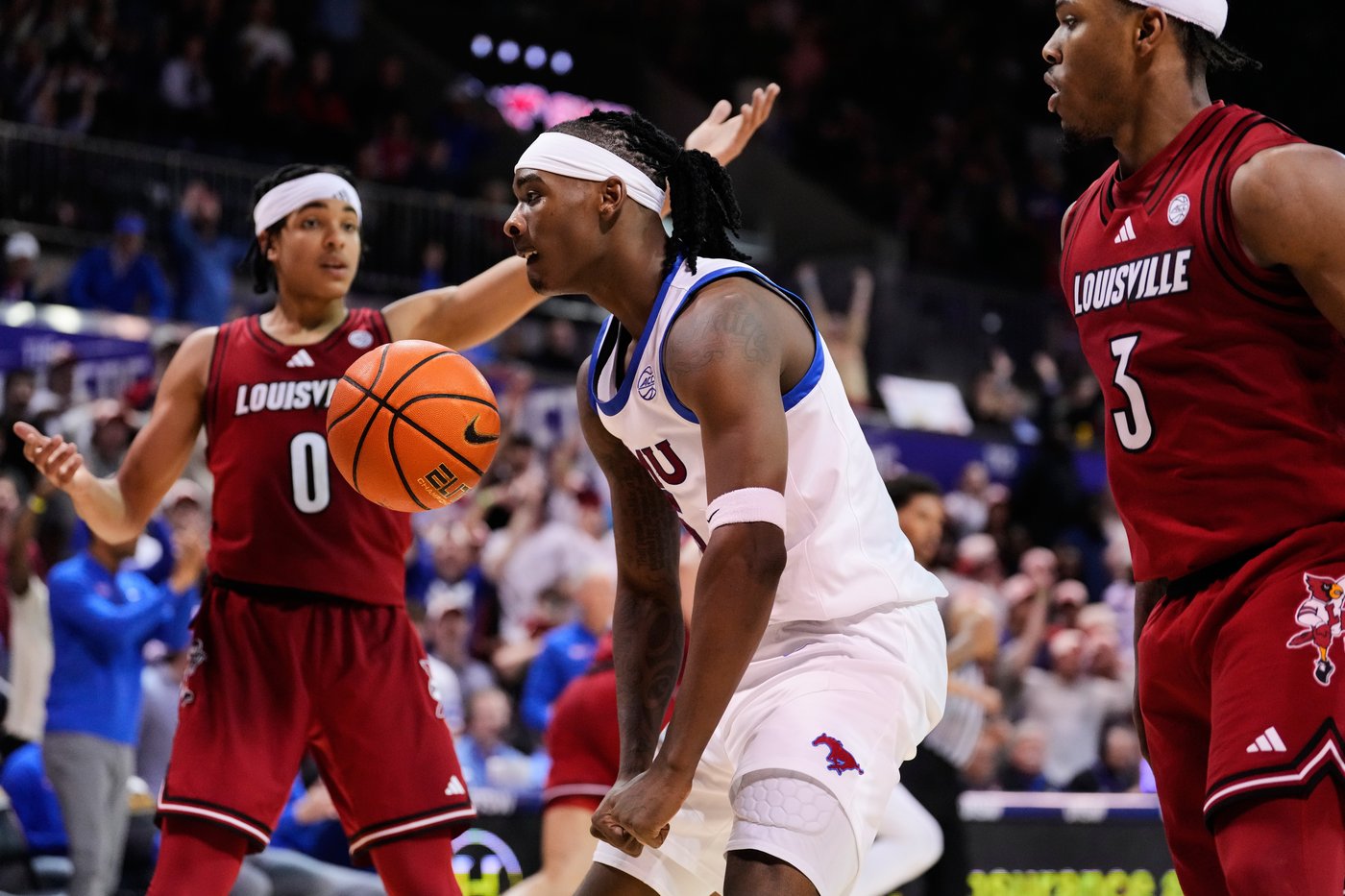 SMU beats No. 21 Louisville 95-85 for another home win over a ranked ACC opponent | iNFOnews.ca SMU beats No. 21 Louisville 95-85 for another home win over a ranked ACC opponent | iNFOnews.ca