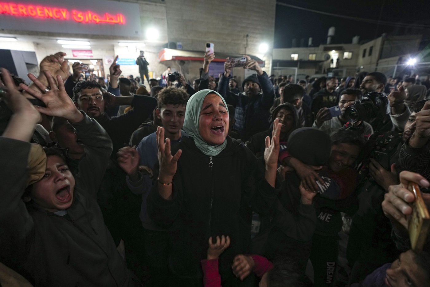 Middle East latest: Netanyahu says deal to return hostages from Gaza reached after last snags | iNFOnews.ca