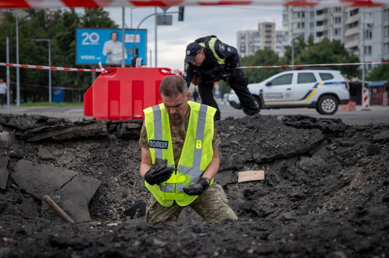 10 injured in overnight Russian missile and drone strikes on Kyiv | iNFOnews.ca