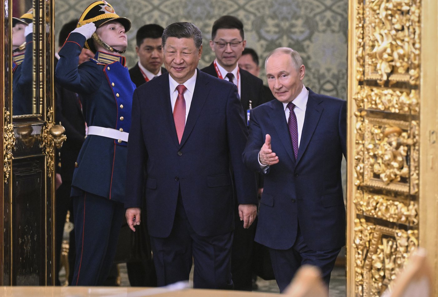 Ukraine accuses Russia of violating its own truce over 700 times as Kyiv ratifies US minerals deal | iNFOnews.ca Ukraine accuses Russia of violating its own truce over 700 times as Kyiv ratifies US minerals deal | iNFOnews.ca