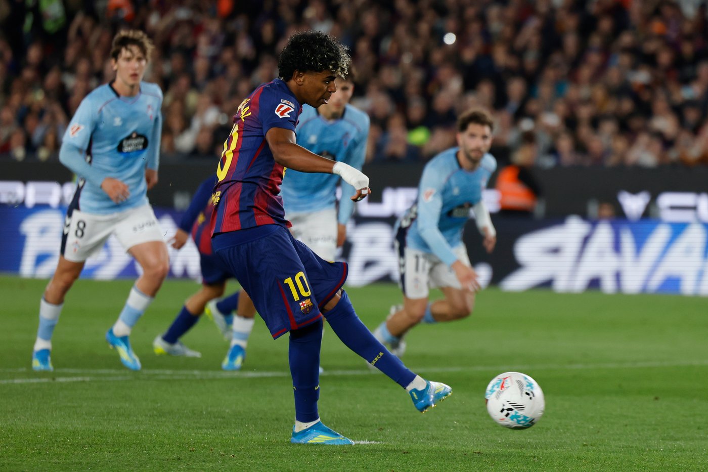 World Cup worry as Lamine Yamal injured while converting penalty in Barcelona's win over Celta Vigo | iNFOnews.ca