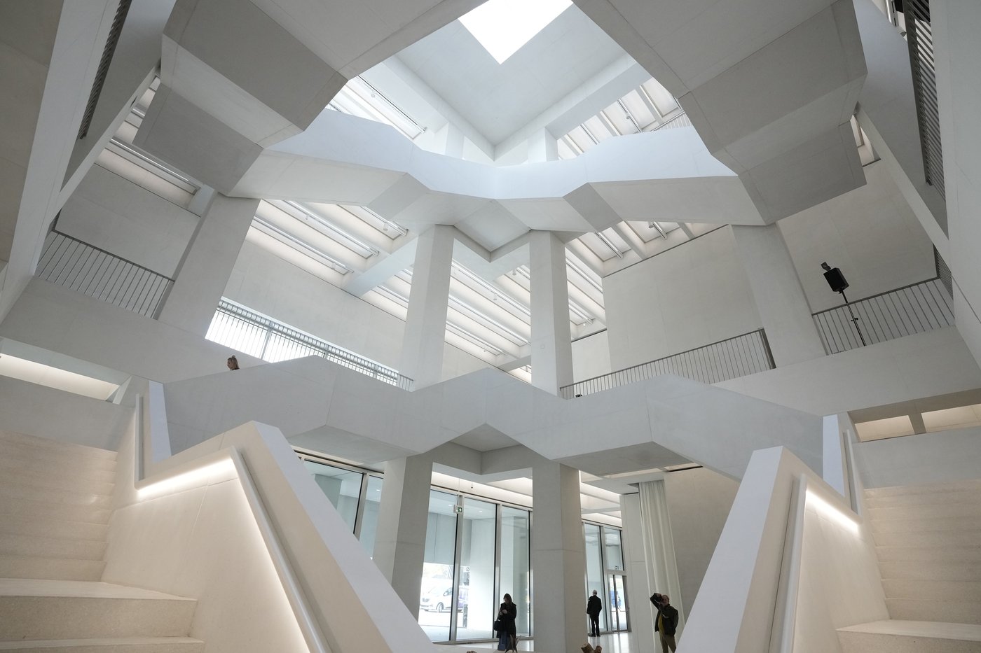 Warsaw opens a new modern art museum as it tries to leave Poland's communist legacy behind | iNFOnews.ca