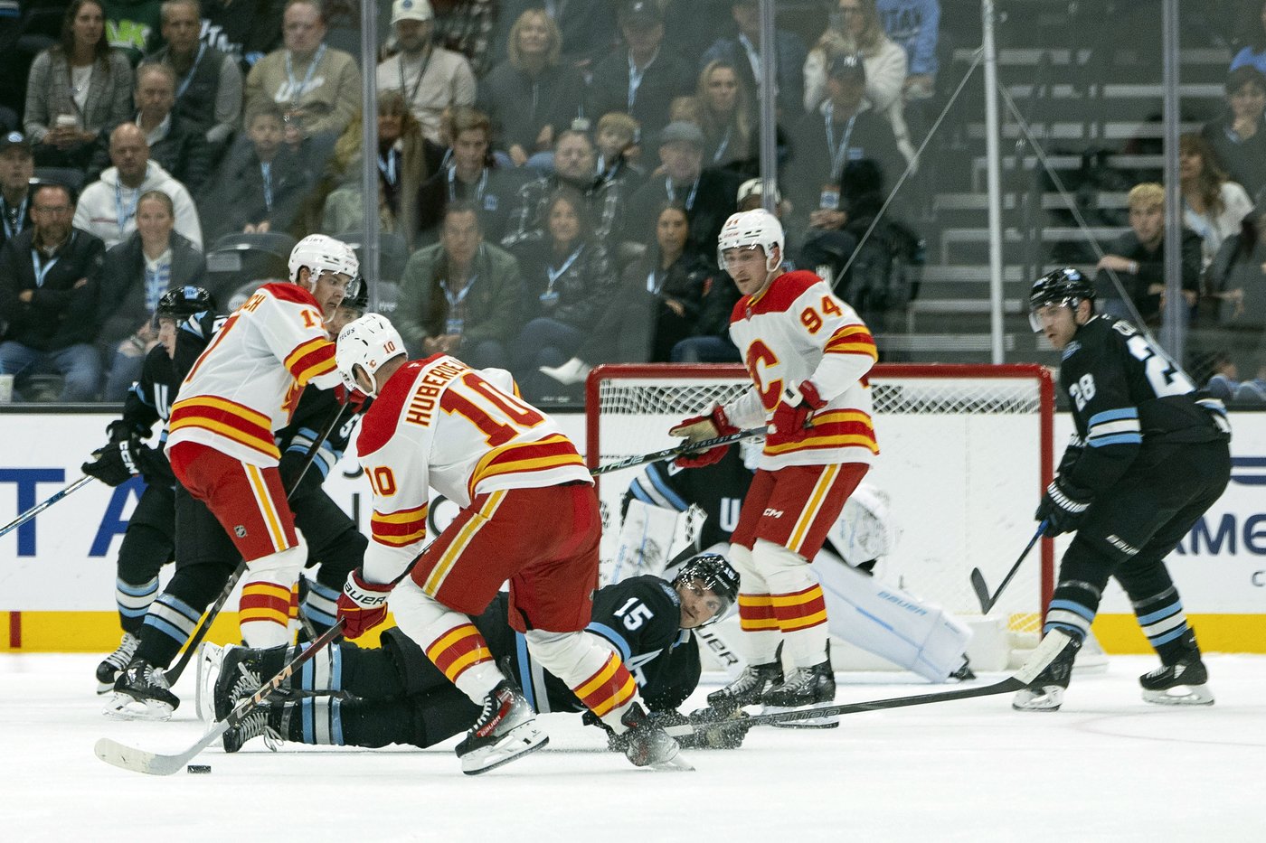 Mikhail Sergachev helps Utah beat Calgary Flames 5-1 to snap four-game skid | iNFOnews.ca