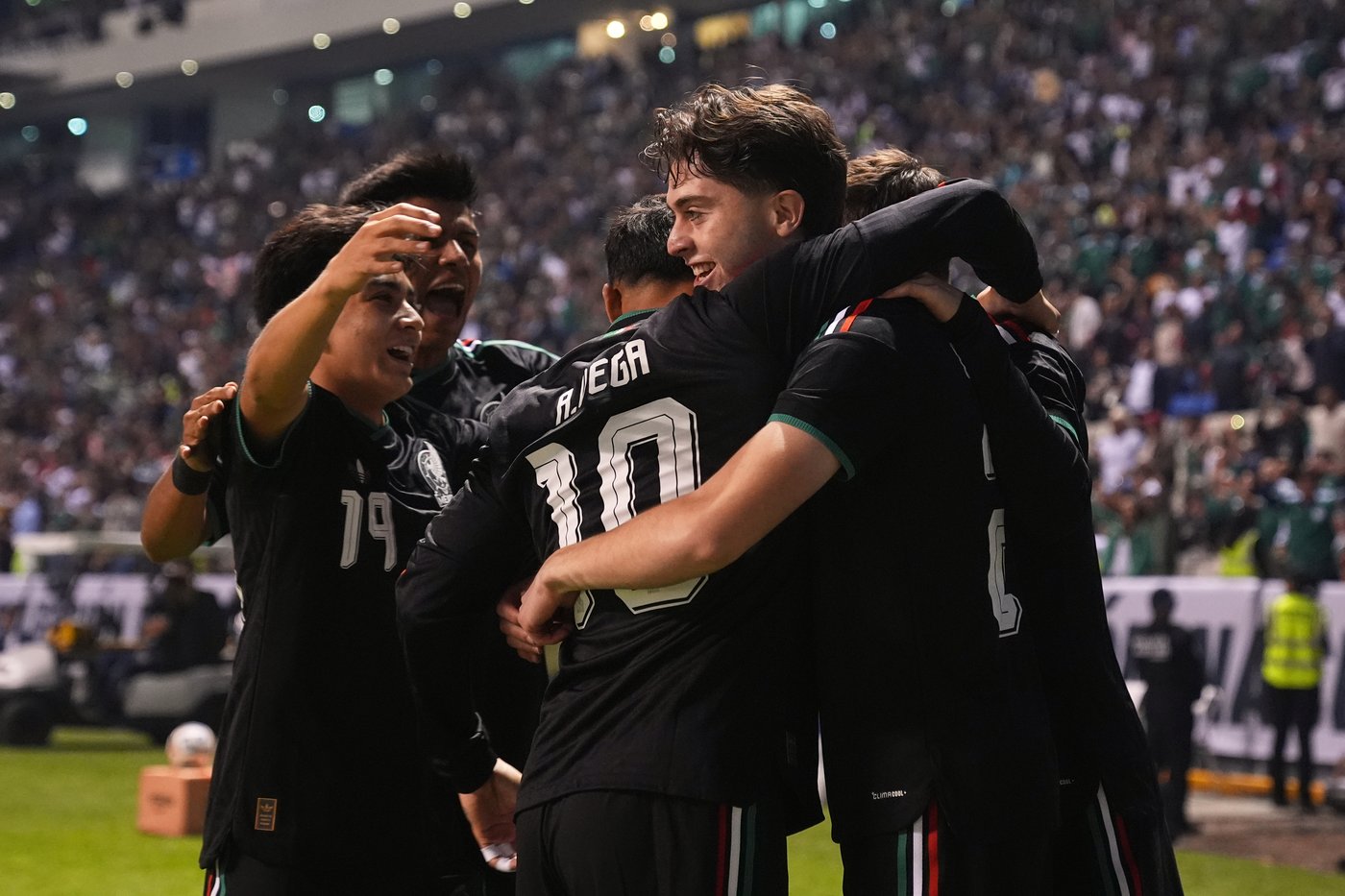 Gutiérrez and Martinez lead Mexico to victory over Ghana in a World Cup warm-up | iNFOnews.ca Gutiérrez and Martinez lead Mexico to victory over Ghana in a World Cup warm-up | iNFOnews.ca