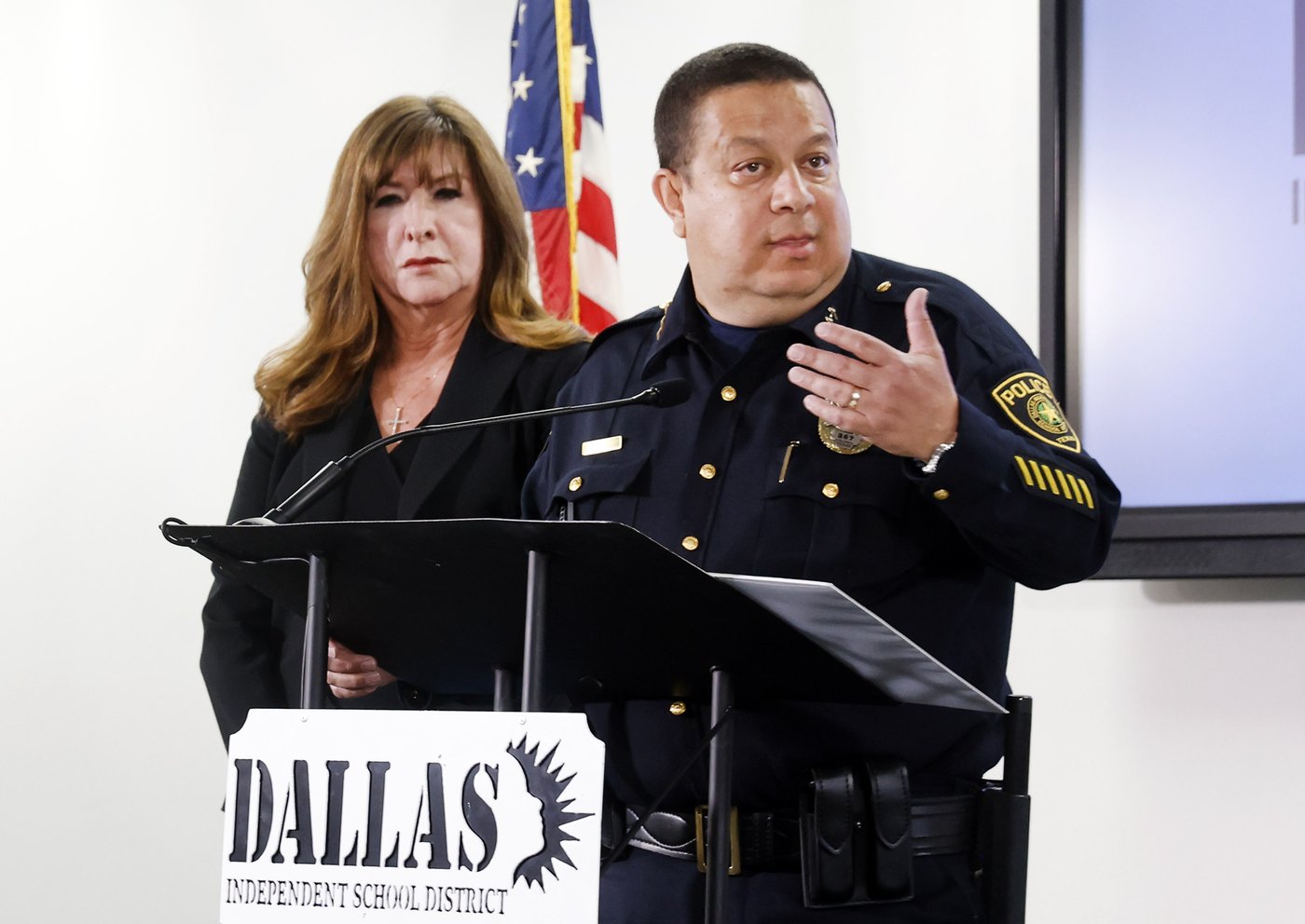 Student who shot 4 at Dallas high school was targeting specific student, school police chief says | iNFOnews.ca
