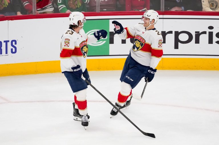 Lars Eller scores late goal as Panthers top Blackhawks 3-2 | iNFOnews.ca