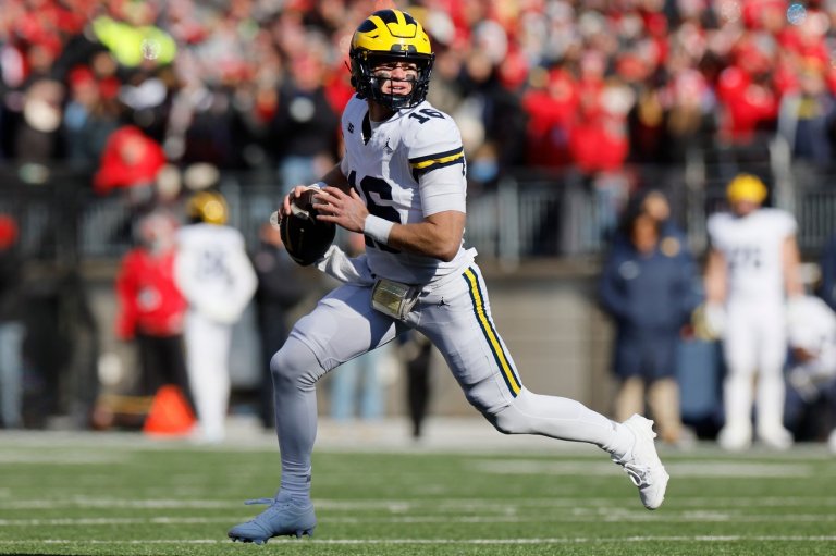 Stanford names Michigan transfer Davis Warres as starting quarterback | iNFOnews.ca