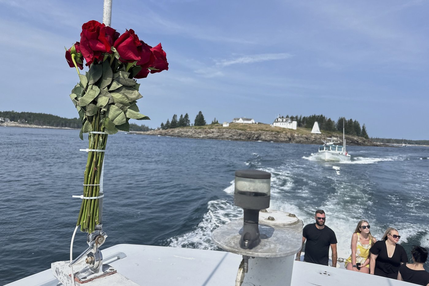 Maritime memorial celebrates life of paddleboarder killed in Maine | iNFOnews.ca Maritime memorial celebrates life of paddleboarder killed in Maine | iNFOnews.ca