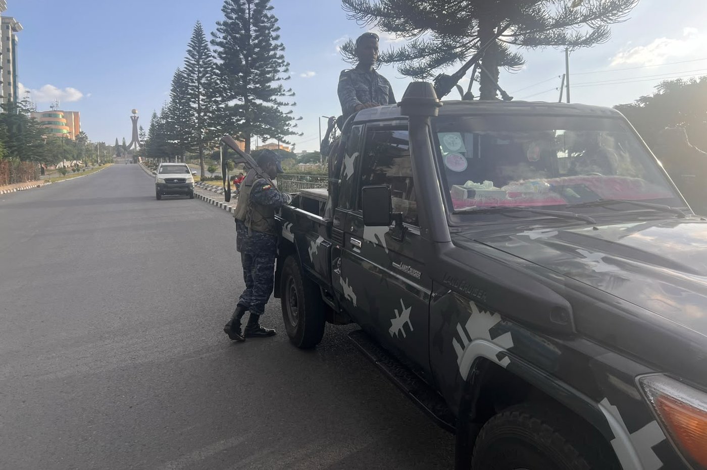 Ethiopian police ask residents in Tigray regional capital to help restore order after rebel pullout | iNFOnews.ca Ethiopian police ask residents in Tigray regional capital to help restore order after rebel pullout | iNFOnews.ca