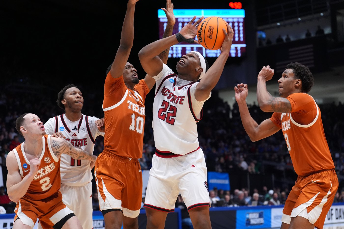 Tramon Mark's late jumper gives Texas a 68-66 win over NC State in the First Four | iNFOnews.ca Tramon Mark's late jumper gives Texas a 68-66 win over NC State in the First Four | iNFOnews.ca