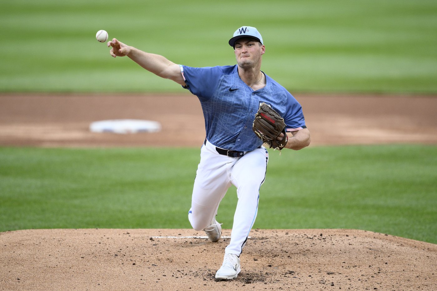 Alvarez hits 2-run homer, Holmes combines with bullpen on Mets' 5th shutout, 2-0 win over Nationals | iNFOnews.ca