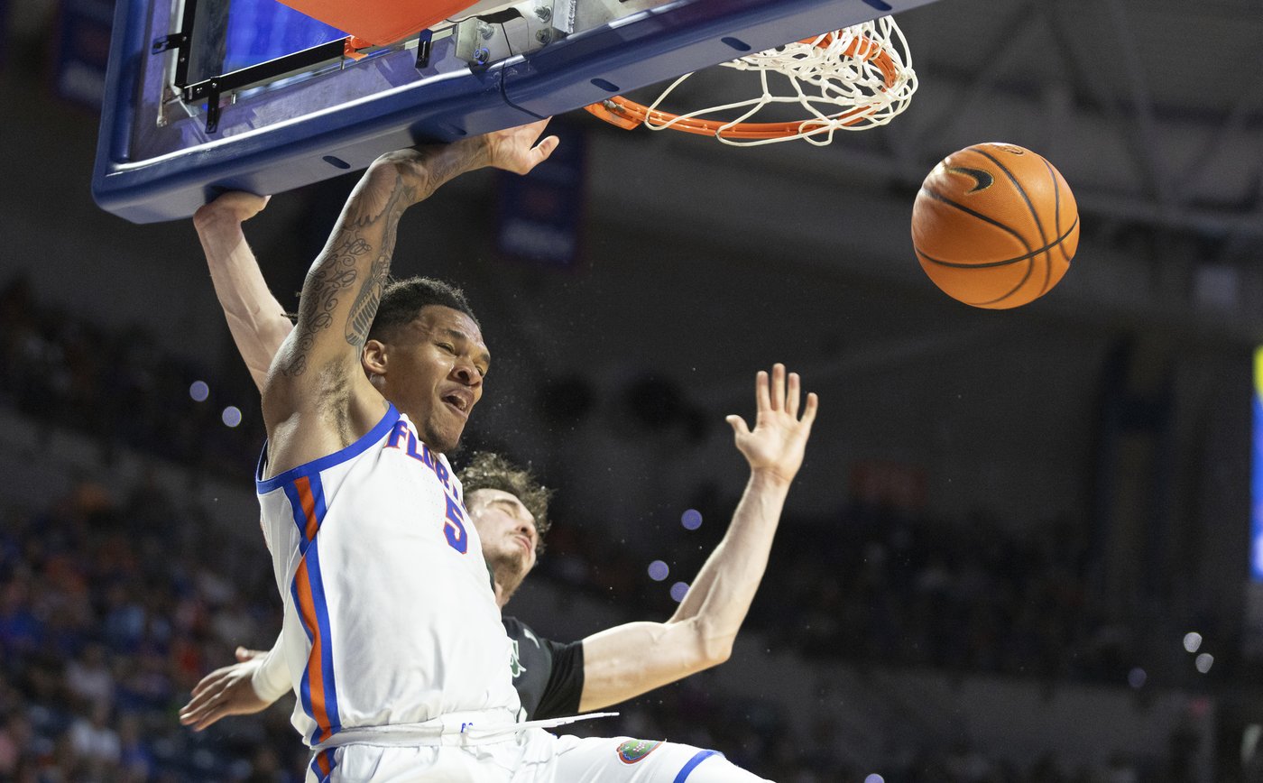 Backcourt comes up big as No. 6 Florida beats Stetson 85-45 to remain undefeated before SEC play | iNFOnews.ca Backcourt comes up big as No. 6 Florida beats Stetson 85-45 to remain undefeated before SEC play | iNFOnews.ca