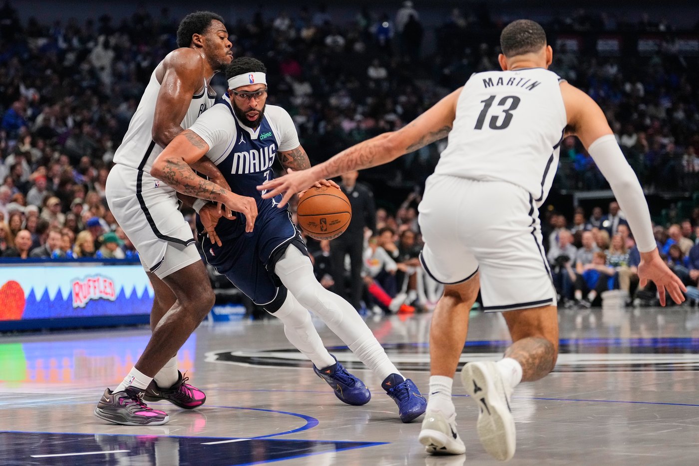 Anthony Davis has 24 points and 14 rebounds to lead Mavericks past Nets 119-111 | iNFOnews.ca