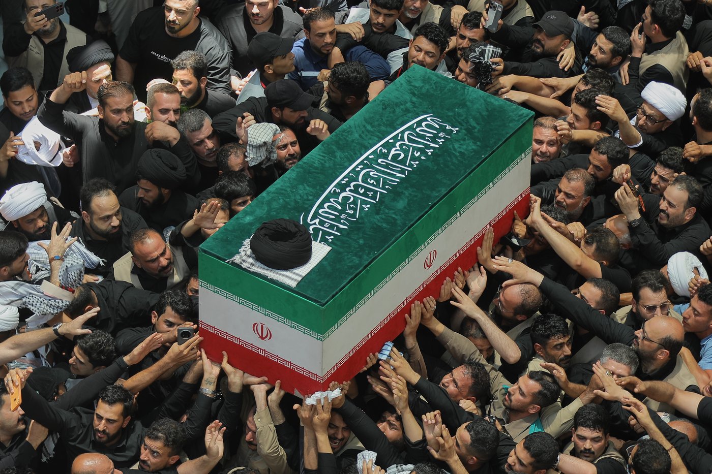 A look at the dayslong funeral for late Supreme Leader Khamenei in Iran and Iraq, in photos | iNFOnews.ca