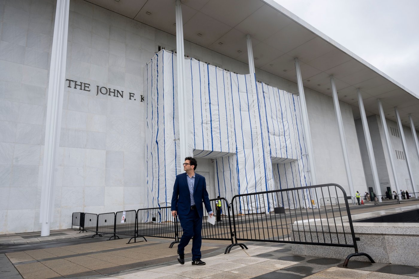 Judges deny request to return Trump's name to Kennedy Center pending an appeal | iNFOnews.ca
