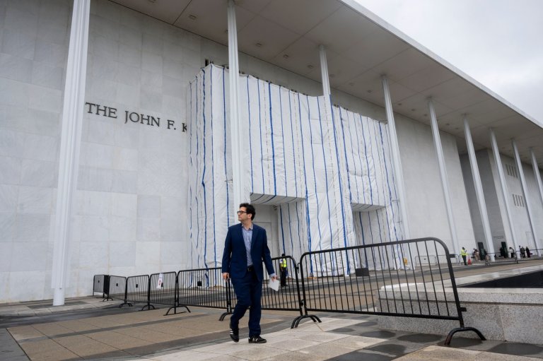 Judges deny request to return Trump's name to Kennedy Center pending an appeal | iNFOnews.ca