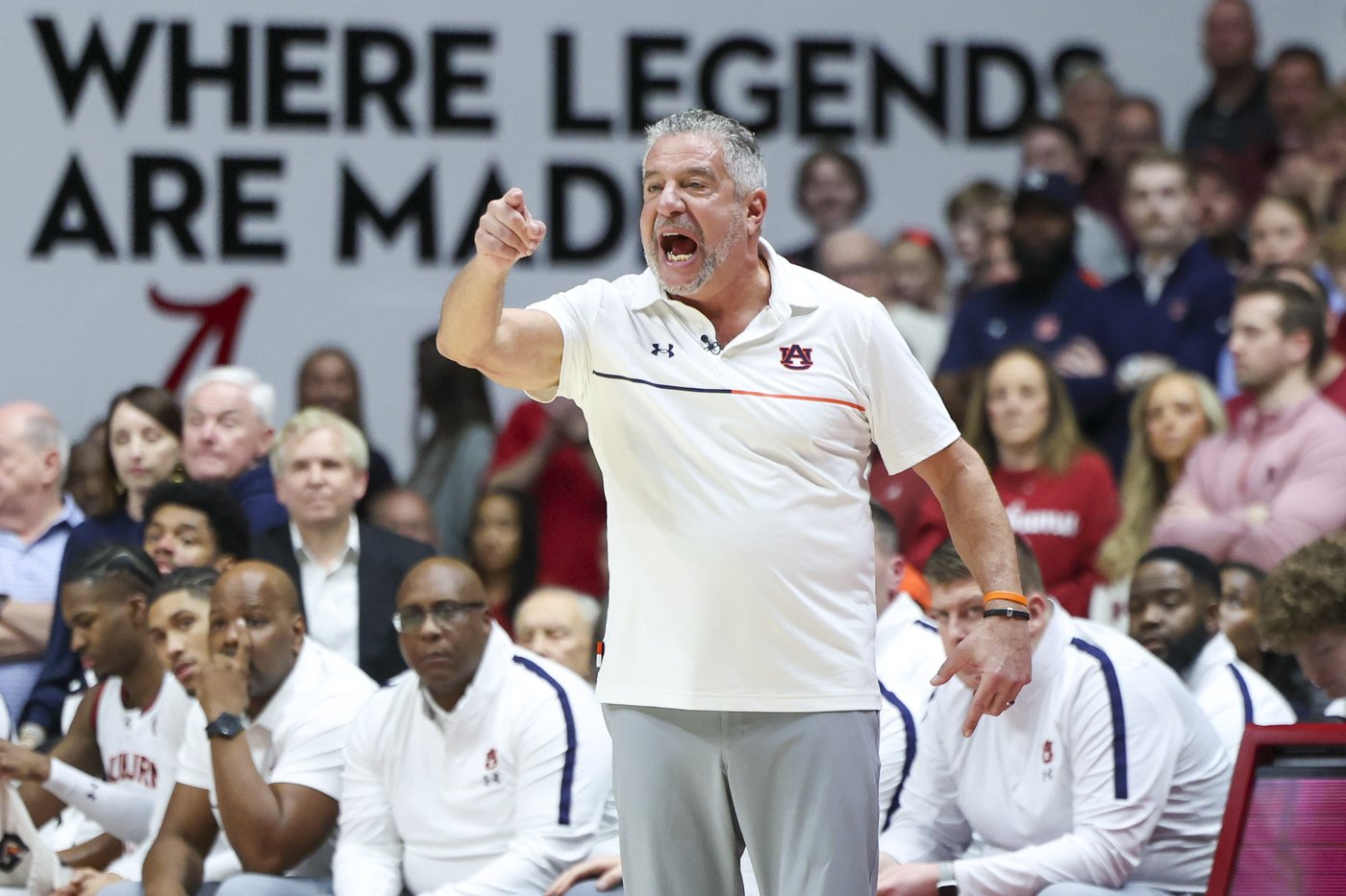 Auburn, Alabama, Florida headline SEC's haul in the NCAA selection committee's early top-16 seeds | iNFOnews.ca