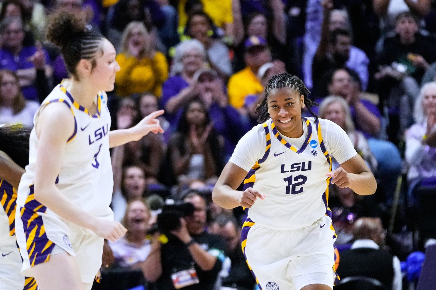 Johnson and Williams pace LSU past Jacksonville 116-58 in opening round of March Madness | iNFOnews.ca