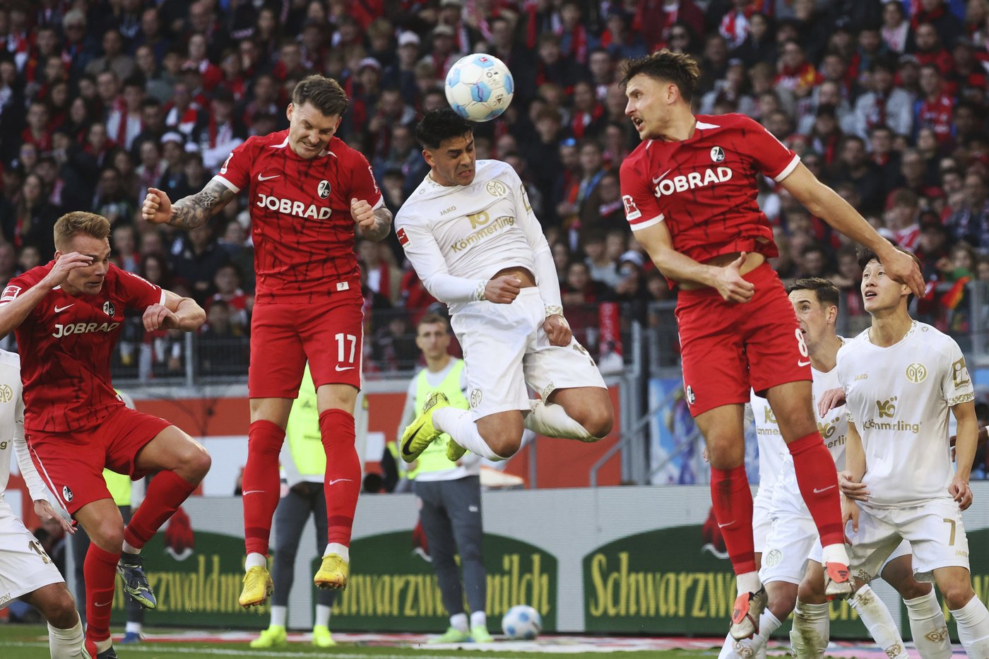 Tim Kleindienst stars in Gladbach's 4-1 win over Bremen in Bundesliga | iNFOnews.ca