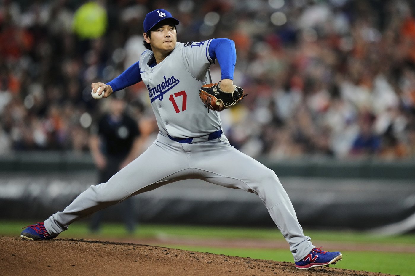 Ohtani tosses 3 2/3 shutout innings in surprise start for Dodgers after Glasnow scratched | iNFOnews.ca Ohtani tosses 3 2/3 shutout innings in surprise start for Dodgers after Glasnow scratched | iNFOnews.ca