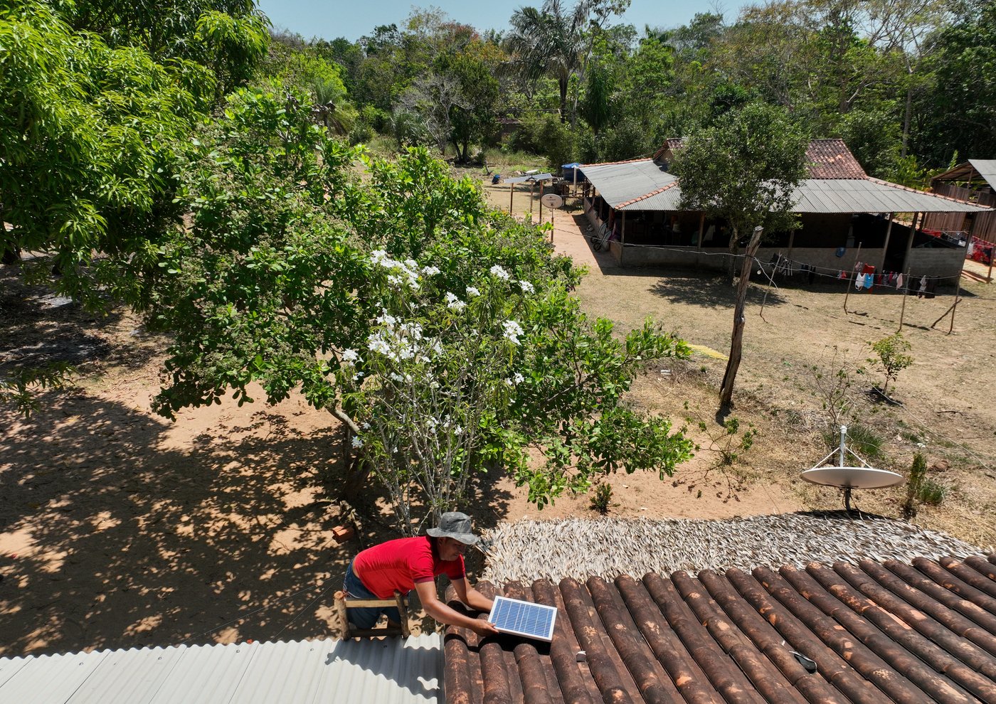 Solar power helps Amazon communities ditch diesel and prepare for El Niño drought | iNFOnews.ca