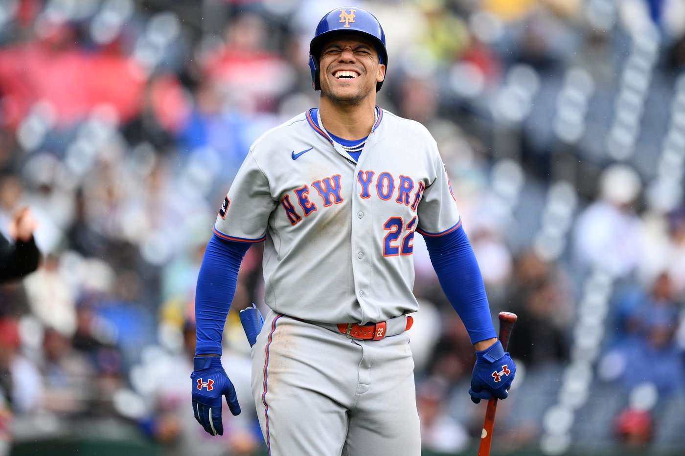 X-rays negative after Mets' Juan Soto leaves game after getting hit on right hand with a pitch | iNFOnews.ca X-rays negative after Mets' Juan Soto leaves game after getting hit on right hand with a pitch | iNFOnews.ca