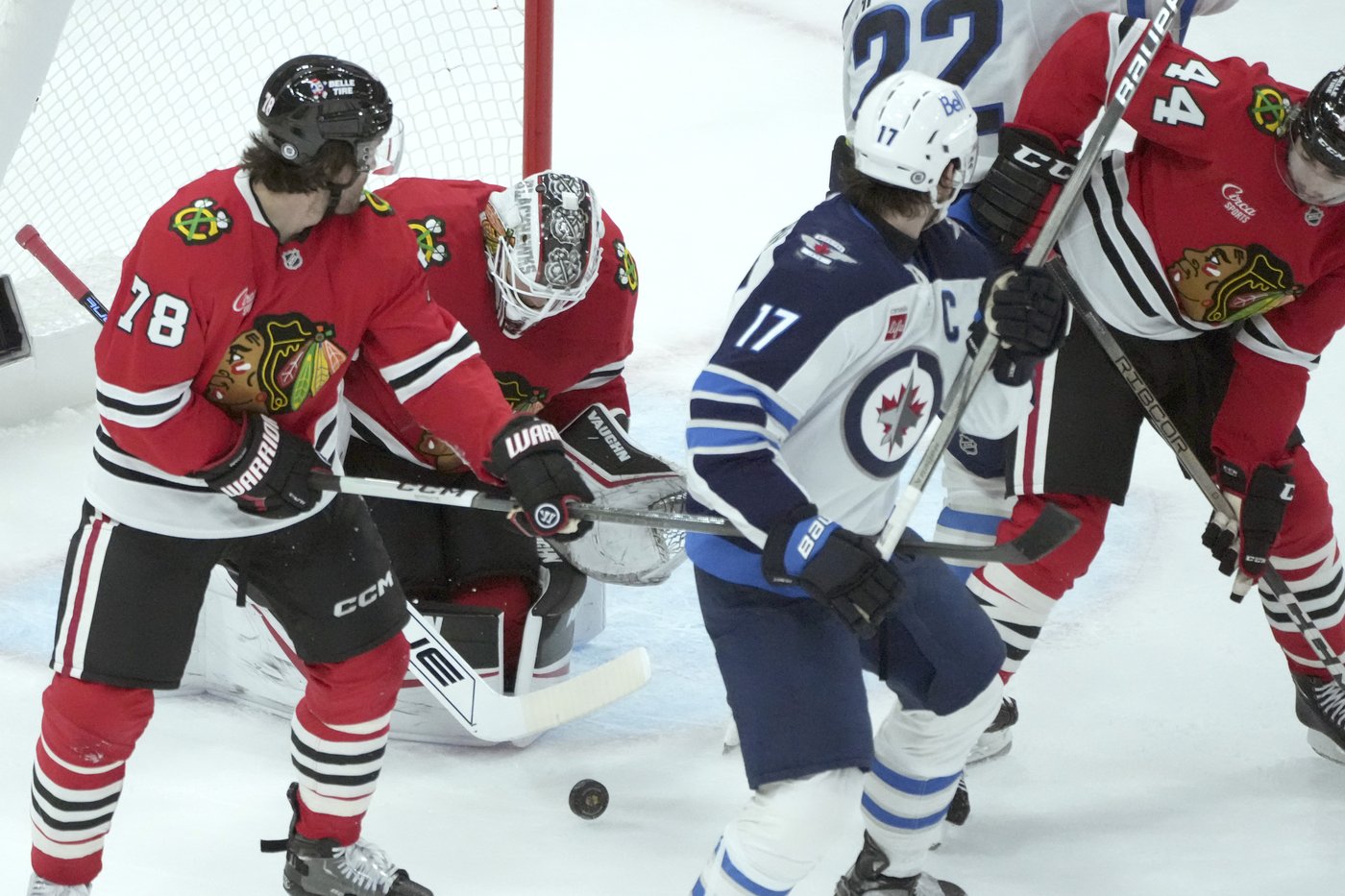 Scheifele scores as the Jets beat the Blackhawks 4-2 in Sorensen's first game | iNFOnews.ca Scheifele scores as the Jets beat the Blackhawks 4-2 in Sorensen's first game | iNFOnews.ca