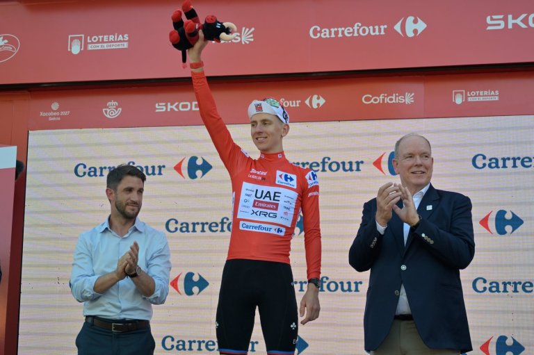 Race leader Tadej Pogacar pulls out of Spanish Vuelta after crashing during Stage 8 | iNFOnews.ca