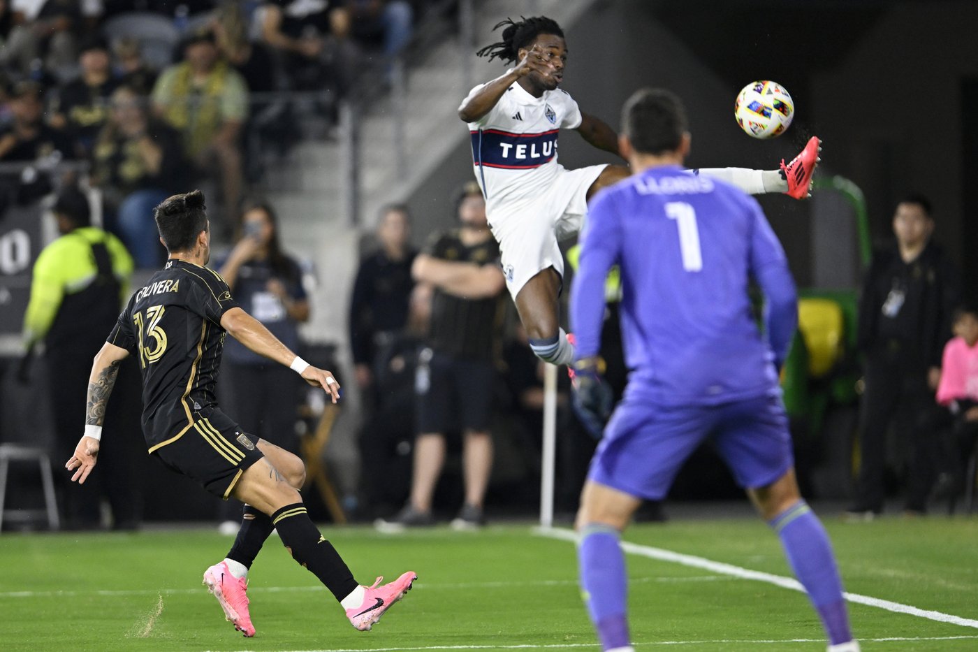 Bouanga, Olivera score as LAFC opens MLS playoffs with 2-1 win over Whitecaps | iNFOnews.ca