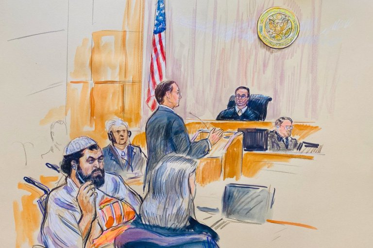Suspect in deadly shooting of National Guard troops pleads not guilty to new charges | iNFOnews.ca