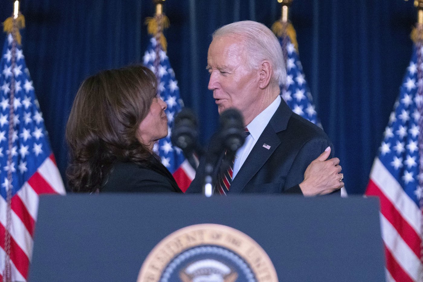 Biden, Harris thank major Democratic donors and urge them to stay engaged after tough loss to Trump | iNFOnews.ca