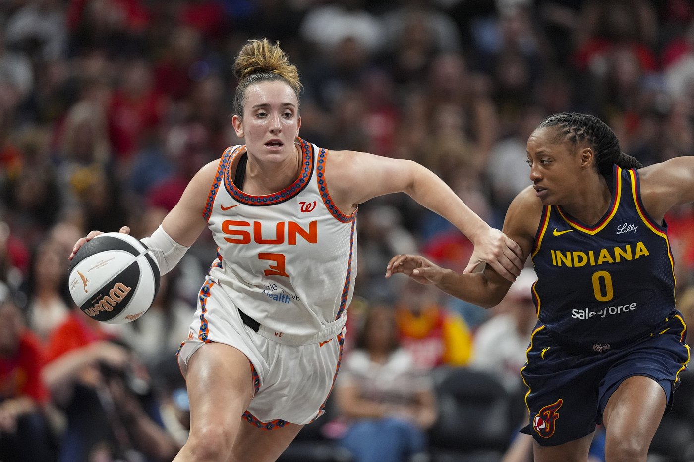 Marina Mabrey's foul on Caitlin Clark upgraded to Flagrant-2, AP source says | iNFOnews.ca