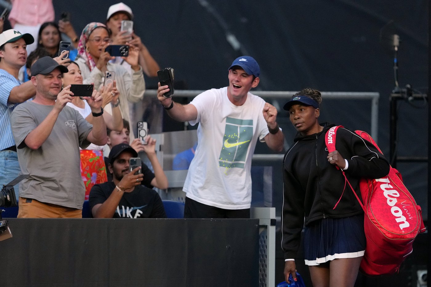 At 45, Venus Williams sets record at Australian Open but falls in the 1st round | iNFOnews.ca