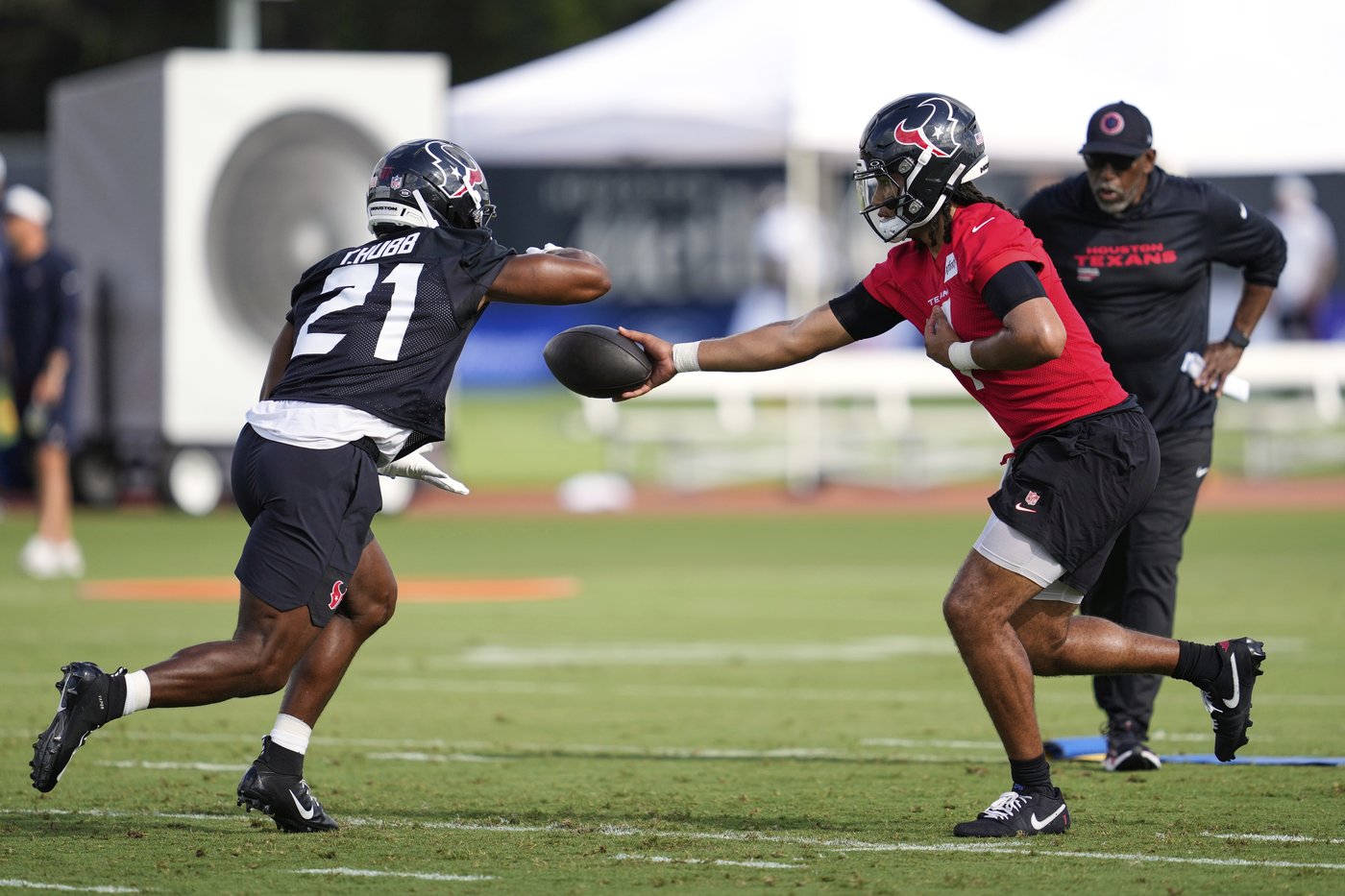 Texans open camp with new offensive coordinator, revamped receiver group | iNFOnews.ca Texans open camp with new offensive coordinator, revamped receiver group | iNFOnews.ca