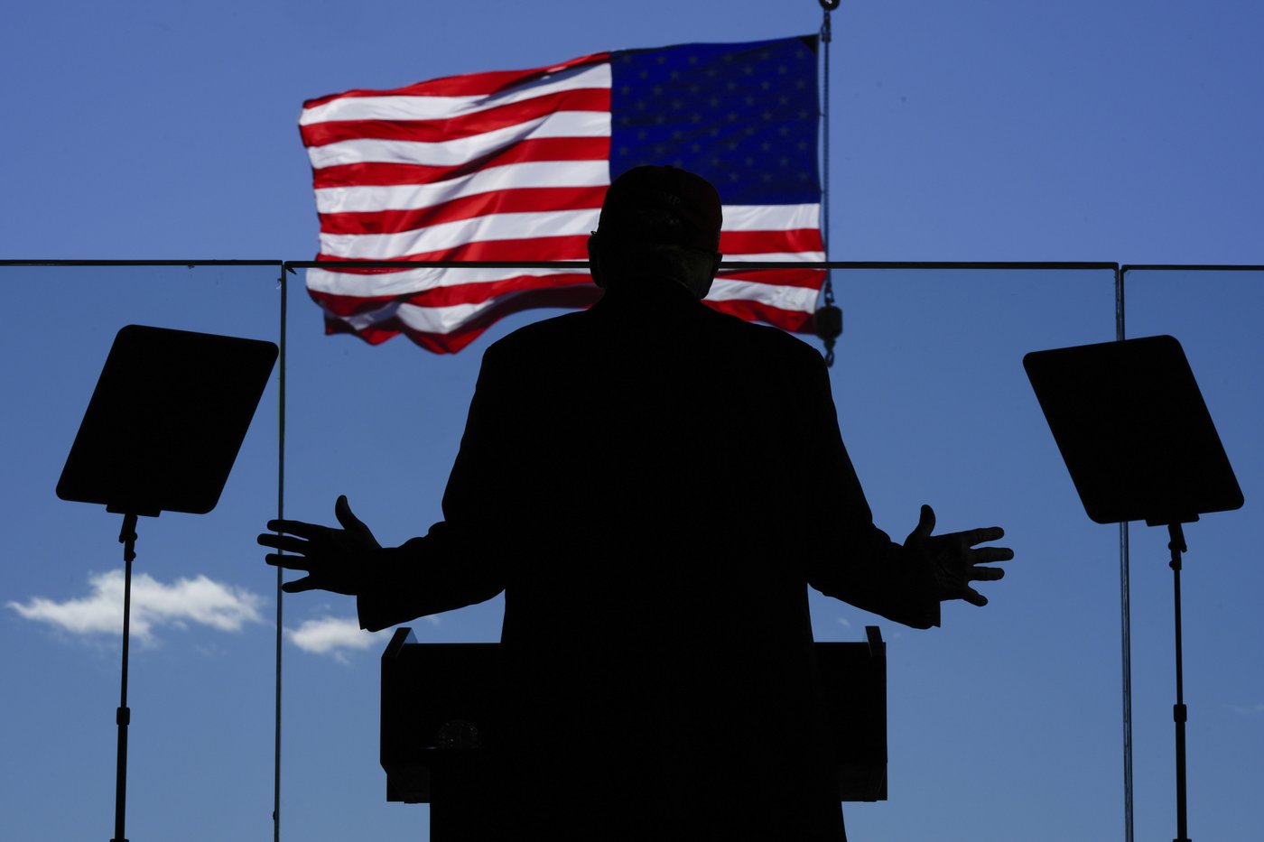 Trump's campaign requests military aircraft and armored vehicles in response to threats from Iran | iNFOnews.ca Trump's campaign requests military aircraft and armored vehicles in response to threats from Iran | iNFOnews.ca
