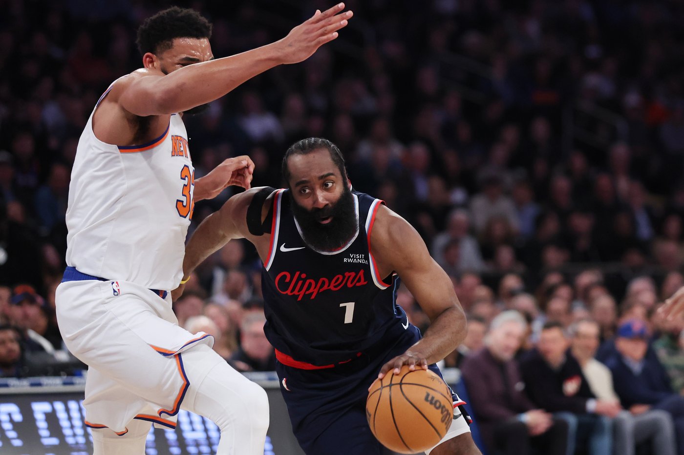 Towns bounces back with strong game as the Knicks beat the Clippers 123-111 to snap a 4-game skid | iNFOnews.ca Towns bounces back with strong game as the Knicks beat the Clippers 123-111 to snap a 4-game skid | iNFOnews.ca