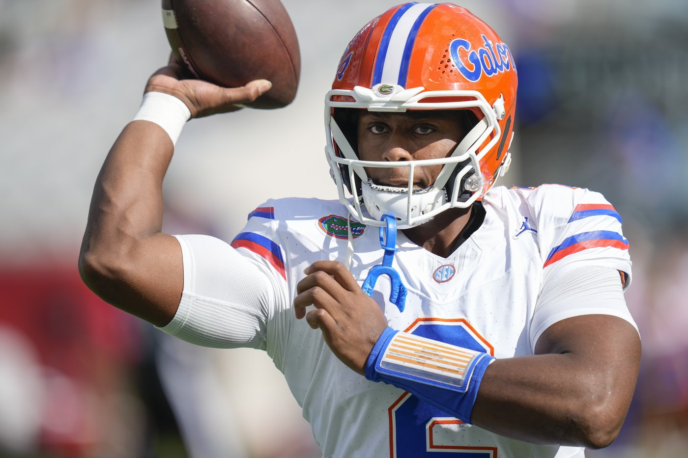 Florida coaches 'felt good about what we saw' while working out injured QB DJ Lagway | iNFOnews.ca