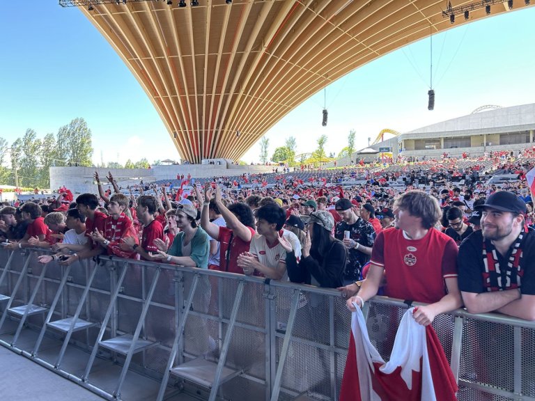 Excitement builds in Vancouver as World Cup fans bring energy to amphitheatre | iNFOnews.ca