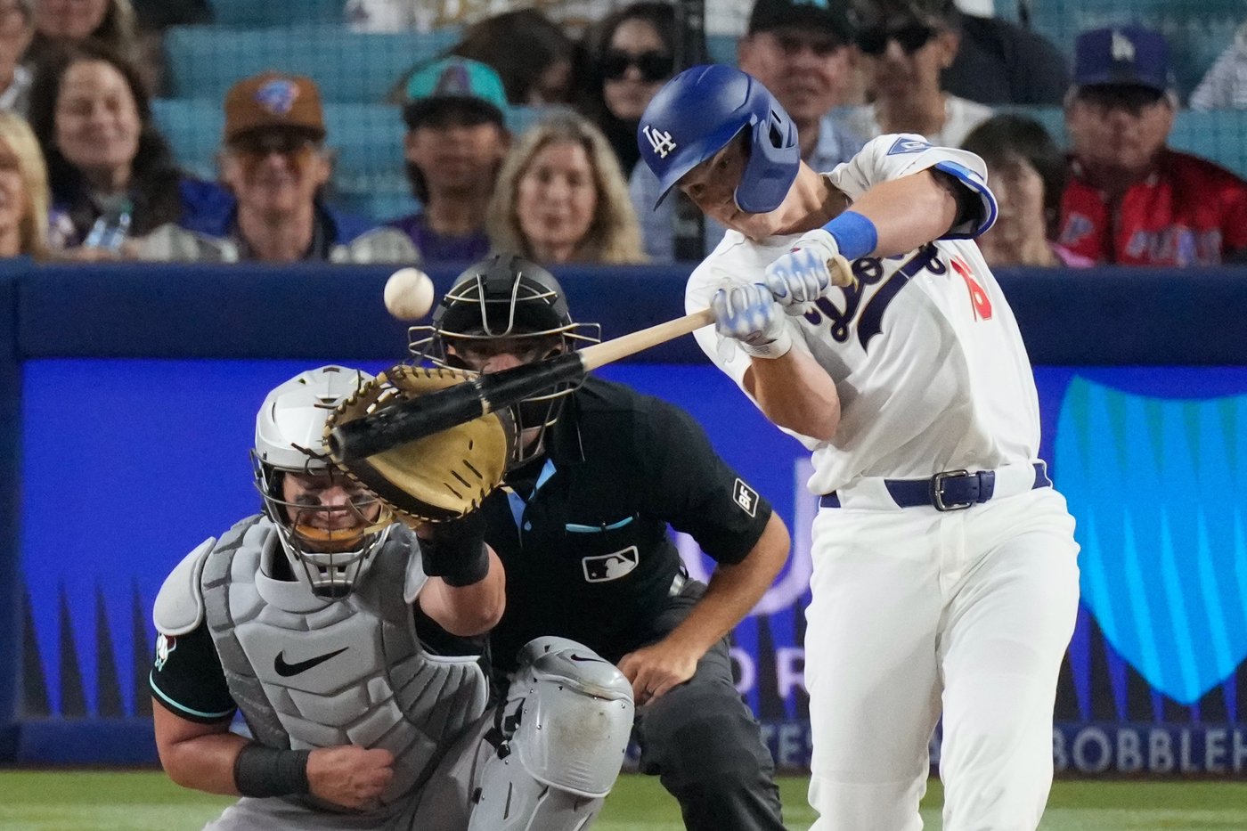Will Smith’s birthday blast stuns D-backs and Diaz earns 2nd save as the Dodgers complete sweep | iNFOnews.ca