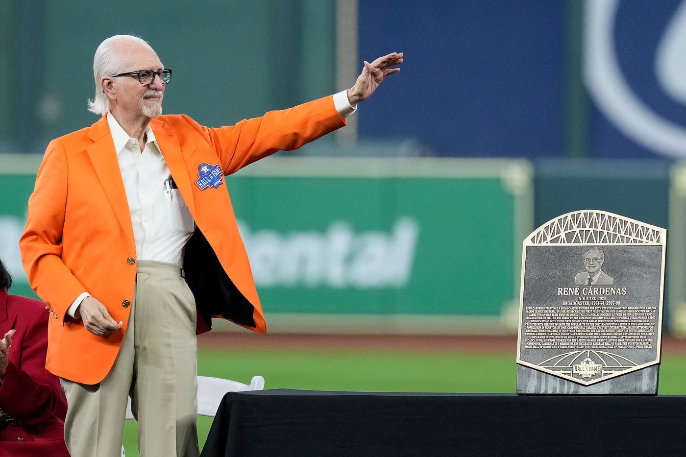 René Cárdenas, pioneer in Spanish-language broadcasts of MLB games, dies at 96 | iNFOnews.ca