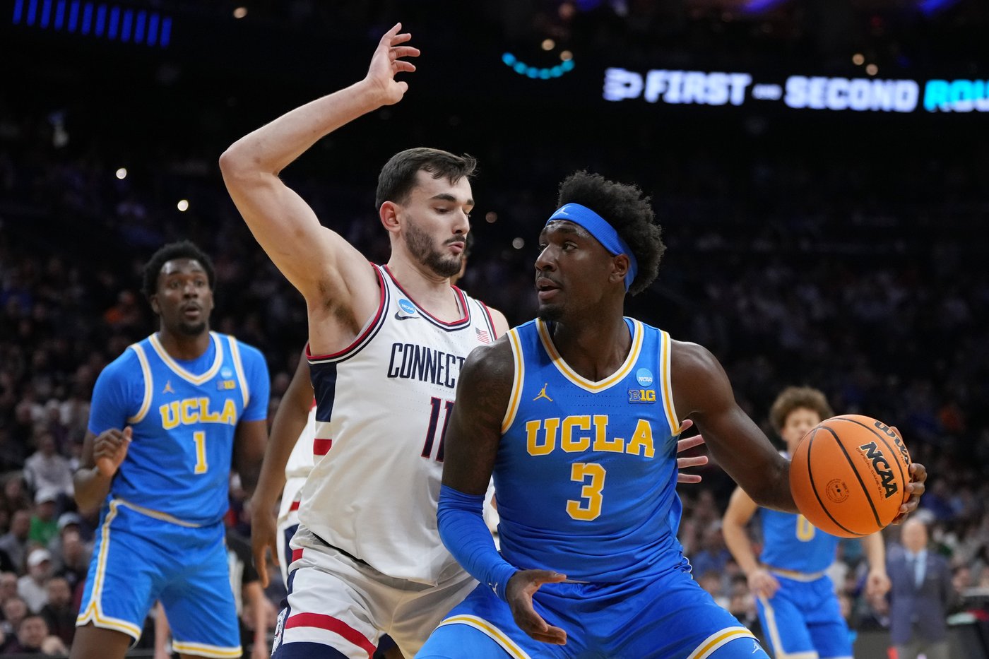 Karaban scores 27 points and sends UConn back to the Sweet 16 with 73-57 win over UCLA | iNFOnews.ca Karaban scores 27 points and sends UConn back to the Sweet 16 with 73-57 win over UCLA | iNFOnews.ca