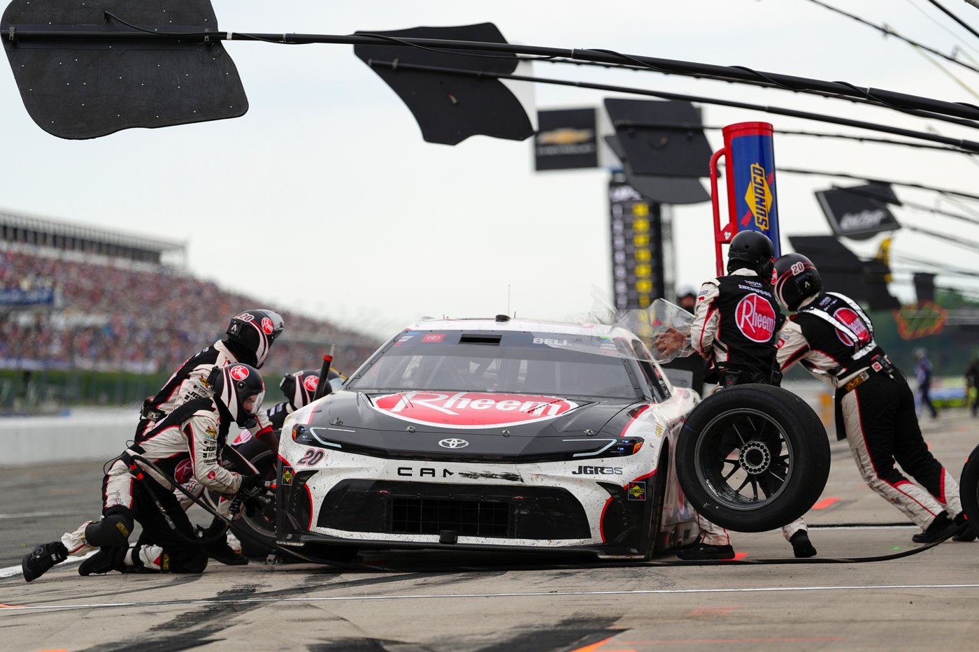 Denny Hamlin wins the NASCAR Cup race at Pocono for his third straight victory | iNFOnews.ca