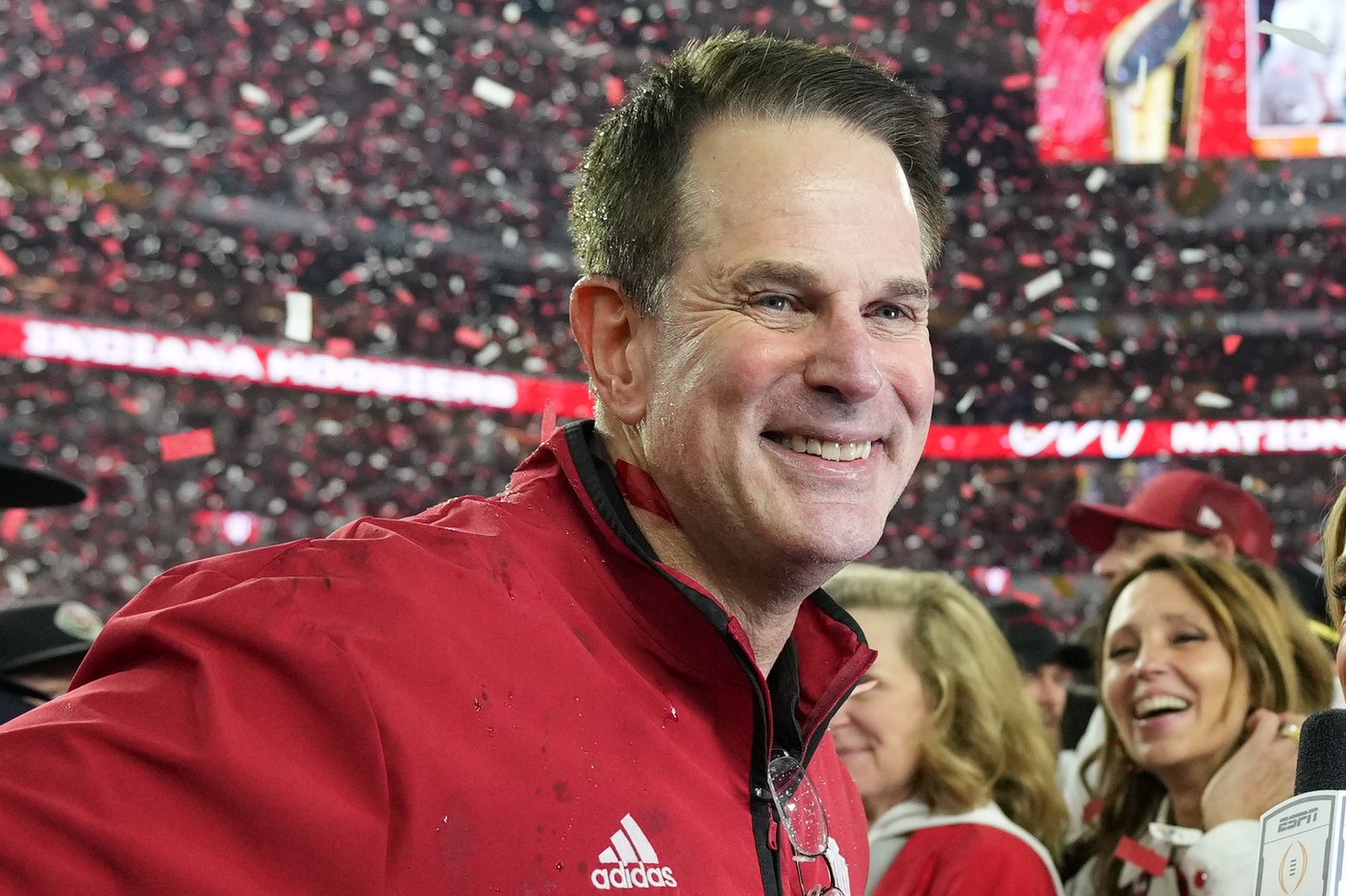 Curt Cignetti finishes his masterpiece, coaching unbeaten Indiana to title in his 2nd season | iNFOnews.ca