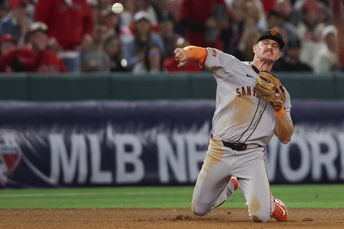 Matt Chapman helps preserve Giants' 3-2 win over Angels with ugly but effective defensive play | iNFOnews.ca