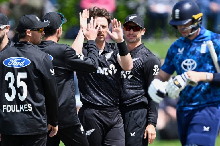 New Zealand wins the toss and bowls in the first ODI against Ashes-bound England | iNFOnews.ca New Zealand wins the toss and bowls in the first ODI against Ashes-bound England | iNFOnews.ca
