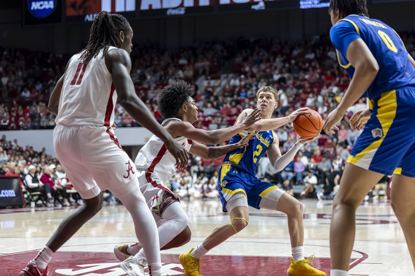 Holloway, No. 5 Alabama overwhelm South Dakota State with 19 3-pointers in 105-82 victory | iNFOnews.ca