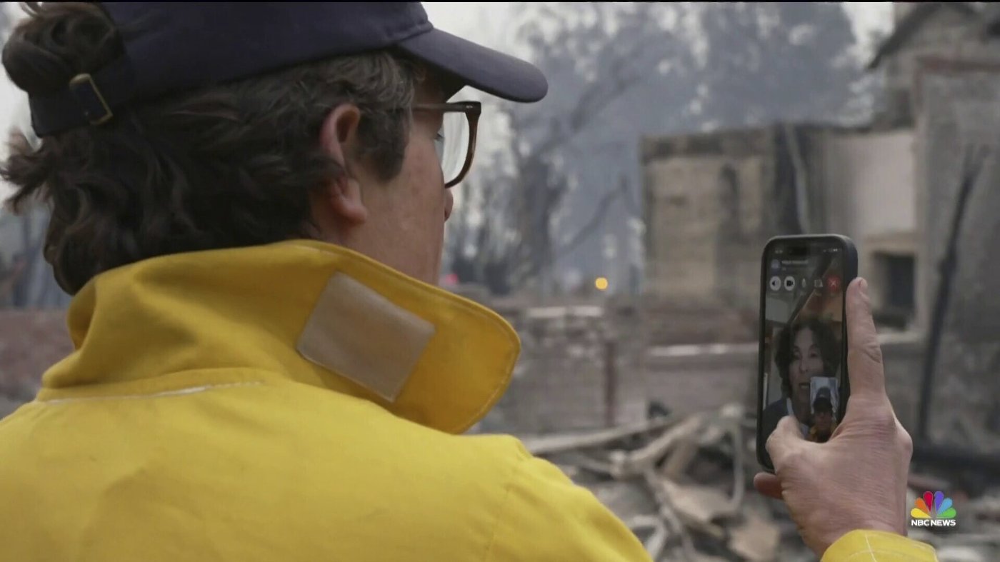 NBC's Jacob Soboroff finds the burnt-out home where he grew up, as wildfire stories turn personal | iNFOnews.ca NBC's Jacob Soboroff finds the burnt-out home where he grew up, as wildfire stories turn personal | iNFOnews.ca